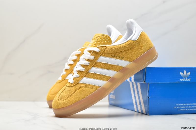 Adidas Sneakers